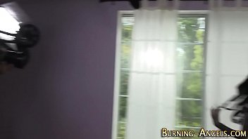Alt Emo Babe Shows Tits thumbnail