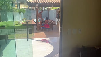 Bastidores da putaria que rolou na casa de praia em búzios