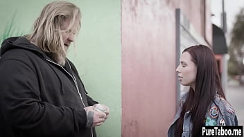 Hot babe sucks big hard penis