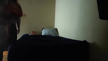 Masagista milf safada não aguentou o tesao e deu pro cliente cameras filmaram tudo