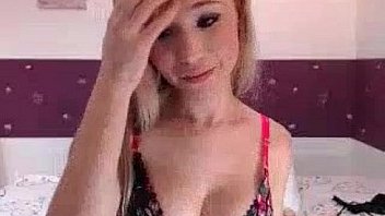 Cute asian blonde is happy and squirting