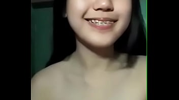 Beautiful indo girl with nice rack homemade video for boyfriend Beautiful indo girl with nice rack homemade video for boyfriend