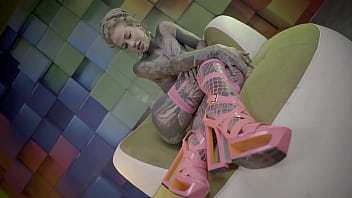 Heavily tattooed teen anal stretching