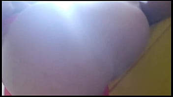 Deixei ela chupar minha rola grossa antes de festejar