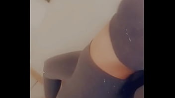 C'est parti pour ma séance de sport que me ferait tu dans cette tenue