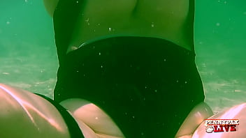 Underwater Pussy Masturbation Scenes Penny Pax Gets Horny Af thumbnail