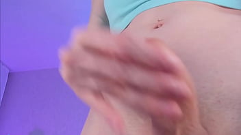 Trap Loves To Show Her Ass And Toys thumbnail