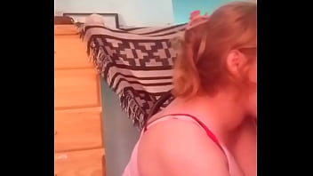 Me la mamo cuando nos ven por webcam y luego se sienta arriba mio y nos besamos