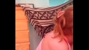 Me la mamo cuando nos ven por webcam y luego se sienta arriba mio y nos besamos