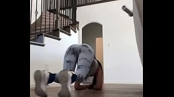 Big booty tease Big booty tease