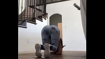 Big booty tease Big booty tease