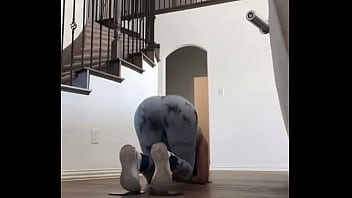Big booty tease Big booty tease