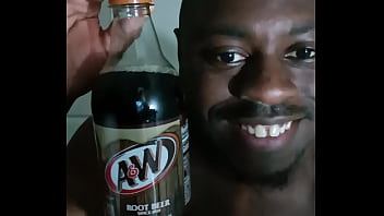 Who wants some caffeine free rootbeer soda beverage with rootbeer flavored anus for free 1
