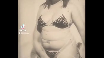 Dale mucho amor a esta publicación y sígueme en tik tok #porno #curvygirlsvip #plussizegirl #xvideosِ #p