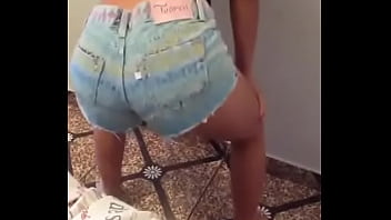 Novinha fazendo o quadradinho é uma delicia