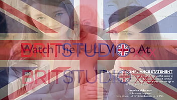 Hot college student in her first blowbang