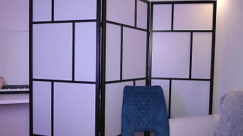 The beauty wanted to hang out after the club and continued it at home with a webcam