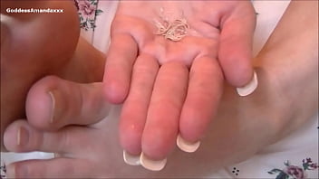 Adore my sexy bare feet & toenails