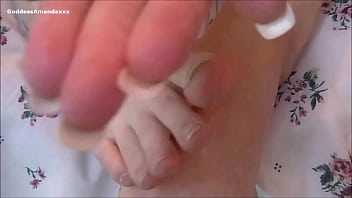 Adore my sexy bare feet & toenails Adore my sexy bare feet & toenails