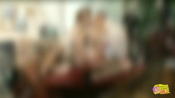 Milf hottie gets to fuck little chick