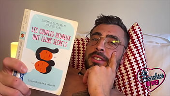 Sally et jade ravissantes femmes gobent une queue