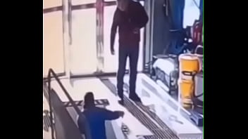 Novinho caindo na mulher