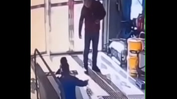 Novinho caindo na mulher