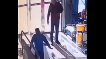 Novinho caindo na mulher