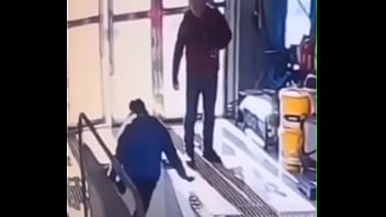 Novinho caindo na mulher