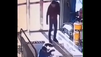 Novinho caindo na mulher