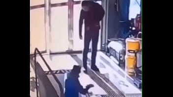 Novinho caindo na mulher