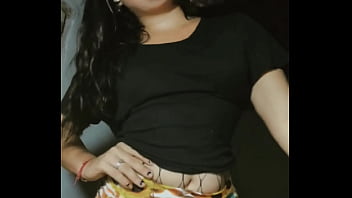 Bailando una canción de karol g Bailando una canción de karol g