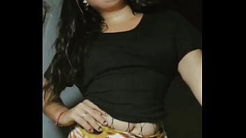 Bailando una canción de karol g