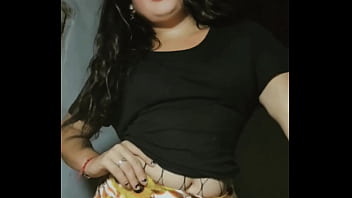 Bailando una canción de karol g