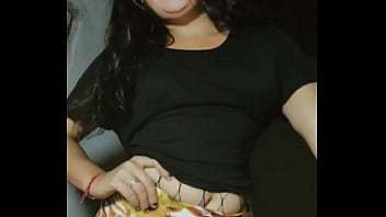 Bailando una canción de karol g