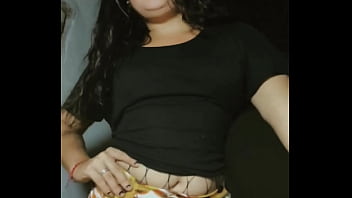 Bailando una canción de karol g