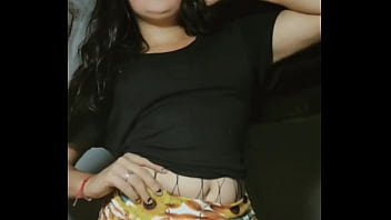 Bailando una canción de karol g