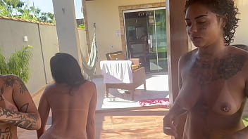 Vazou na net bastidores de resenha de putaria em búzios Vazou na net bastidores de resenha de putaria em búzios
