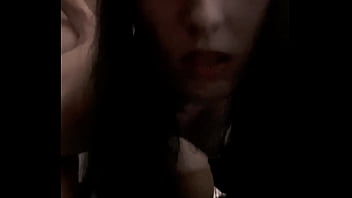 I came to the hairdresser at home and paid with a blowjob and sex in a tight pussy