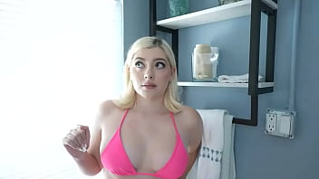 Sexy babe takes her boyfriend's cock from behind