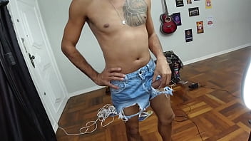 Um novato no porno venho pra fuder a morena