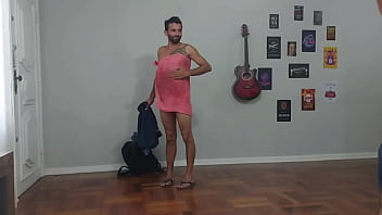 Um novato no porno venho pra fuder a morena