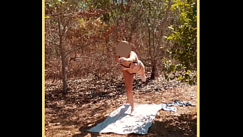 Milf heads outdoors for nude public yoga