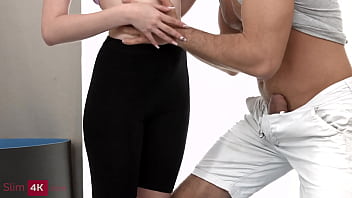 Slim teen una analized