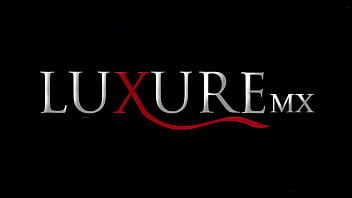 Fanny disfruta de su empleado