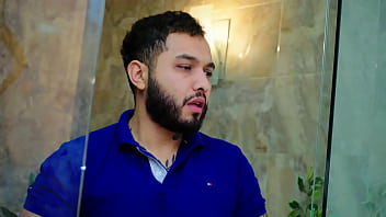 Fanny disfruta de su empleado