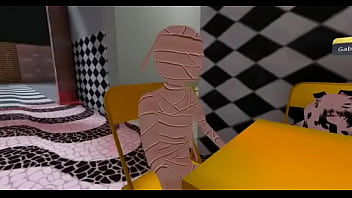 Meninos se divertem num bar