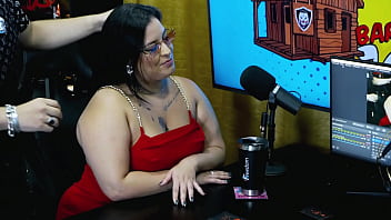Ruan Não Aguentou E Encheu De Tapa O Rabão Da Bbw Pri Melancia Oque Você Faria Com Uma Bunda Gostosa Dessa Podcast Pápum No Barraco thumbnail