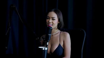 Sempre foi muito safada transou na igreja engole o gozo faz conteúdos até na academia e o seu maior pau alice vasconcelos watch sheer red