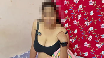 Bhabhi who came to find her husband in room got satisfied sex village hindi audio fuck